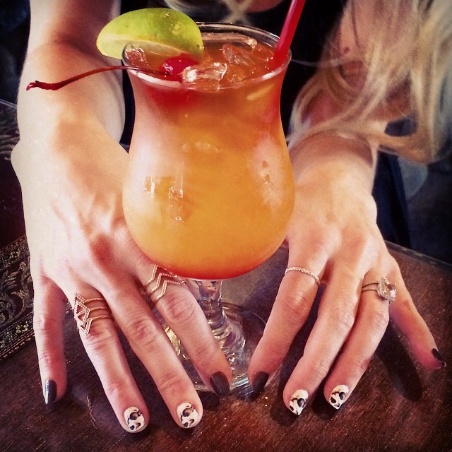 drinks + nails + rings