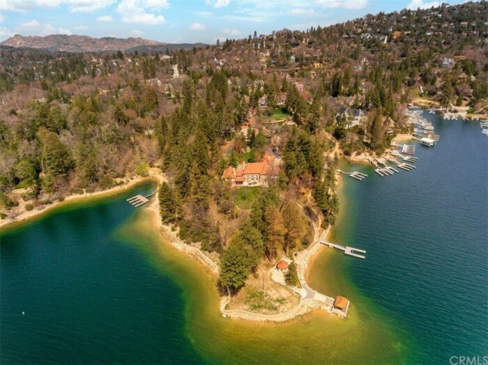 Lake Arrowhead Peninsula Estate on the lake