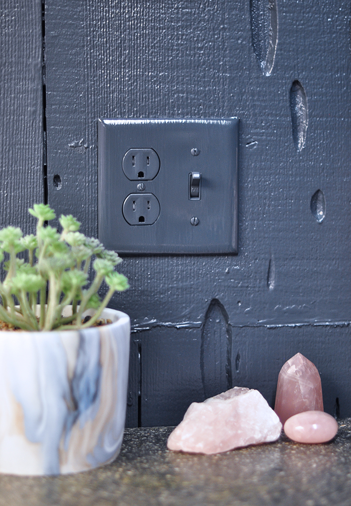 how to paint light switch cover plates