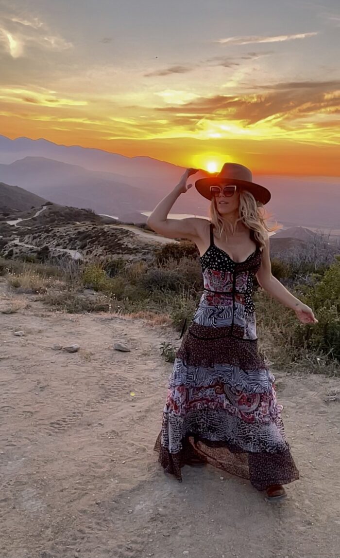 standing in a nice dress staring at the sunset, maxi dress, sunset landscape photo over a lake, mountain lake sunset, silverwood lake, san bernardino mountains, lake arrowhead, sunset pic