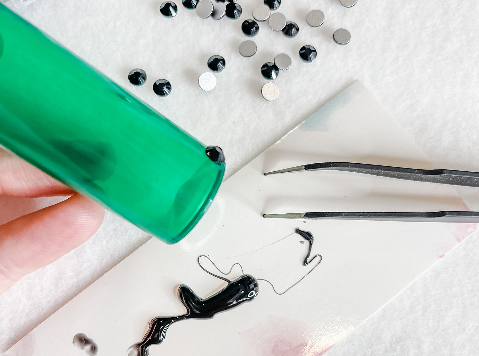 DIY Crystal Studded Pill Box for your Handbag