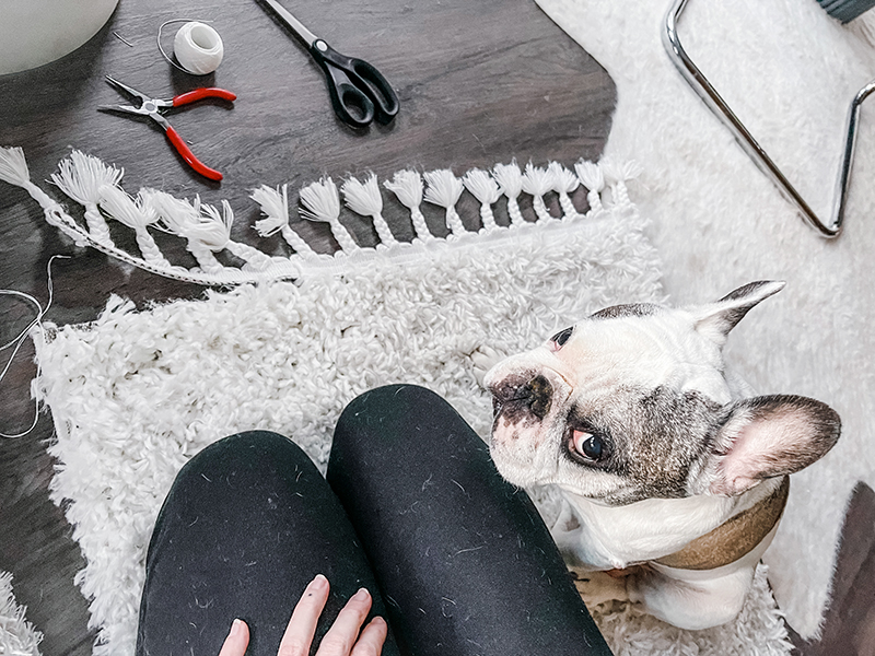 DIY Rug Hack, How to Shorten a Rug or Runner with Tassels for a bathroom or kitchen or entryway, home diys