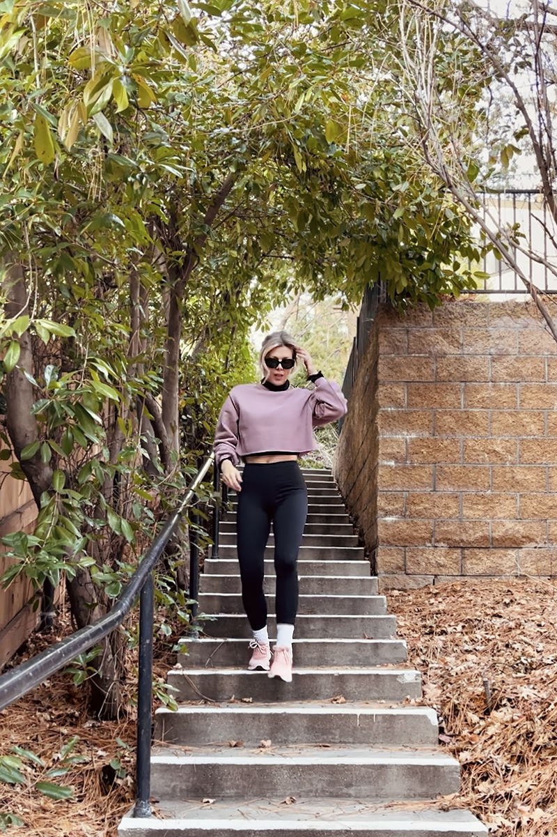 fitness goals, resolutions, mindset, walking, keep going, motivation, leggings, cropped sweatshirt, nike, take the stairs