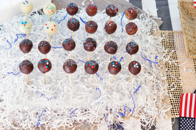 4th of july cake pops