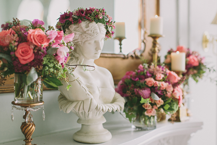 pretty table settings, spring table ideas, easter table setting ideas, how to set your table, pretty tablescapes, pastel tabletops
