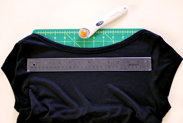 DIY Sliced t-shirt tutorial-2