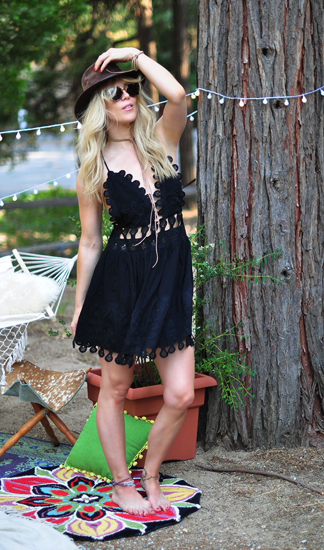 boho summer look _little black dress