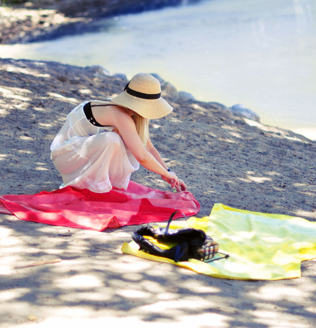 by the lake - vertty towels