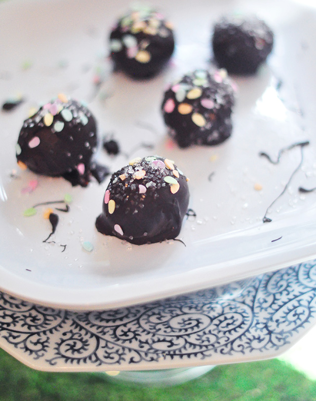 easter egg cake pops