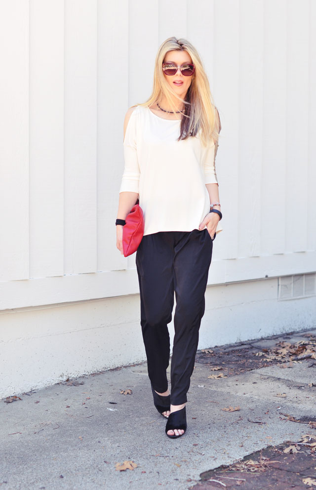 minimalist outfit-black white red camel+wedge mules